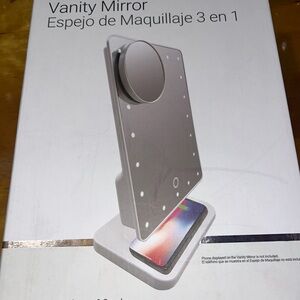 3-in-1 LED Vanity Makeup Mirror - Silver